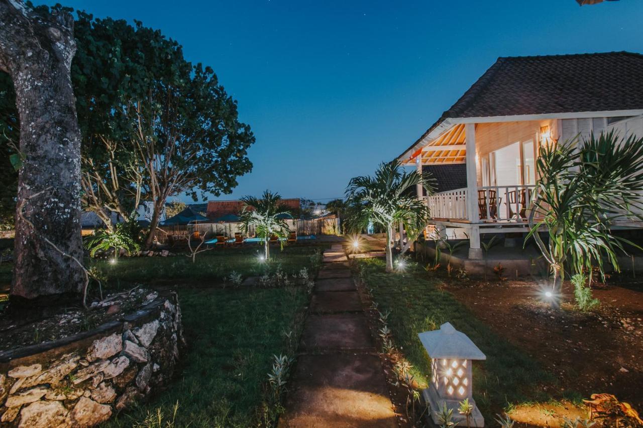 Paluh Beach Huts Nusa Lembongan  Exterior photo